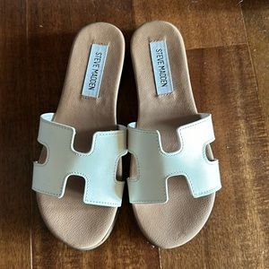 Steve Madden Sandals W5